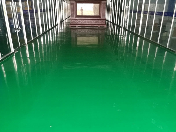 密封固化劑地坪和環(huán)氧地坪有什么不同？